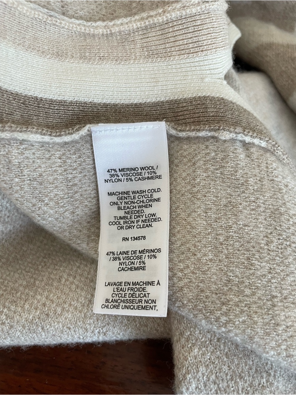 Vineyard Vines‎ M Cashmere Blend Sweater Desert Camo Medium Women’s Top Shirt - Picture 6 of 9
